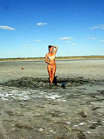 Elton&rsquo;s therapeutic bath in the salt lake mud.