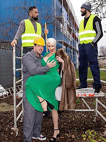 Stunning old girls are getting pleasure on pix