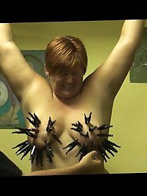 Top-notch old babe is spreading her pussy for money