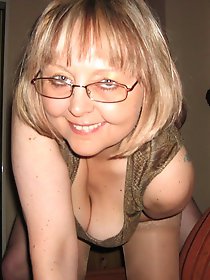 Nasty older housewife is getting seminaked