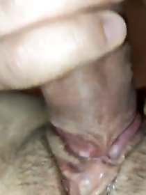 Mature whore wants to have sex with dildo