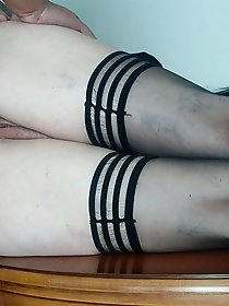 Sexy Latina MILF with Big Perfect Ass