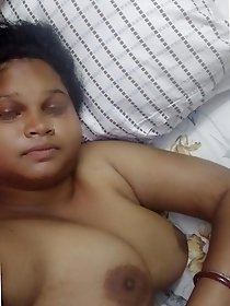 Sonalis solo self-portrait session