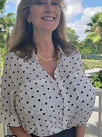 Horny cougar is masturbating